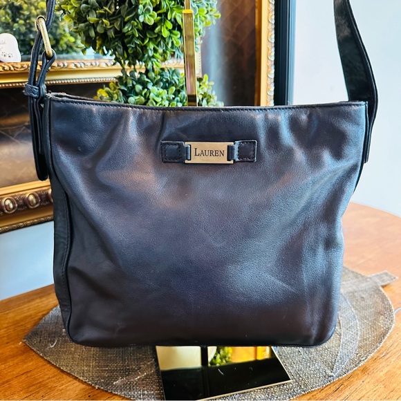 VINTAGE LAUREN RALPH LAUREN BLACK LEATHER RARE CROSSBODY BAG GREAT CONDITION - Picture 10 of 10